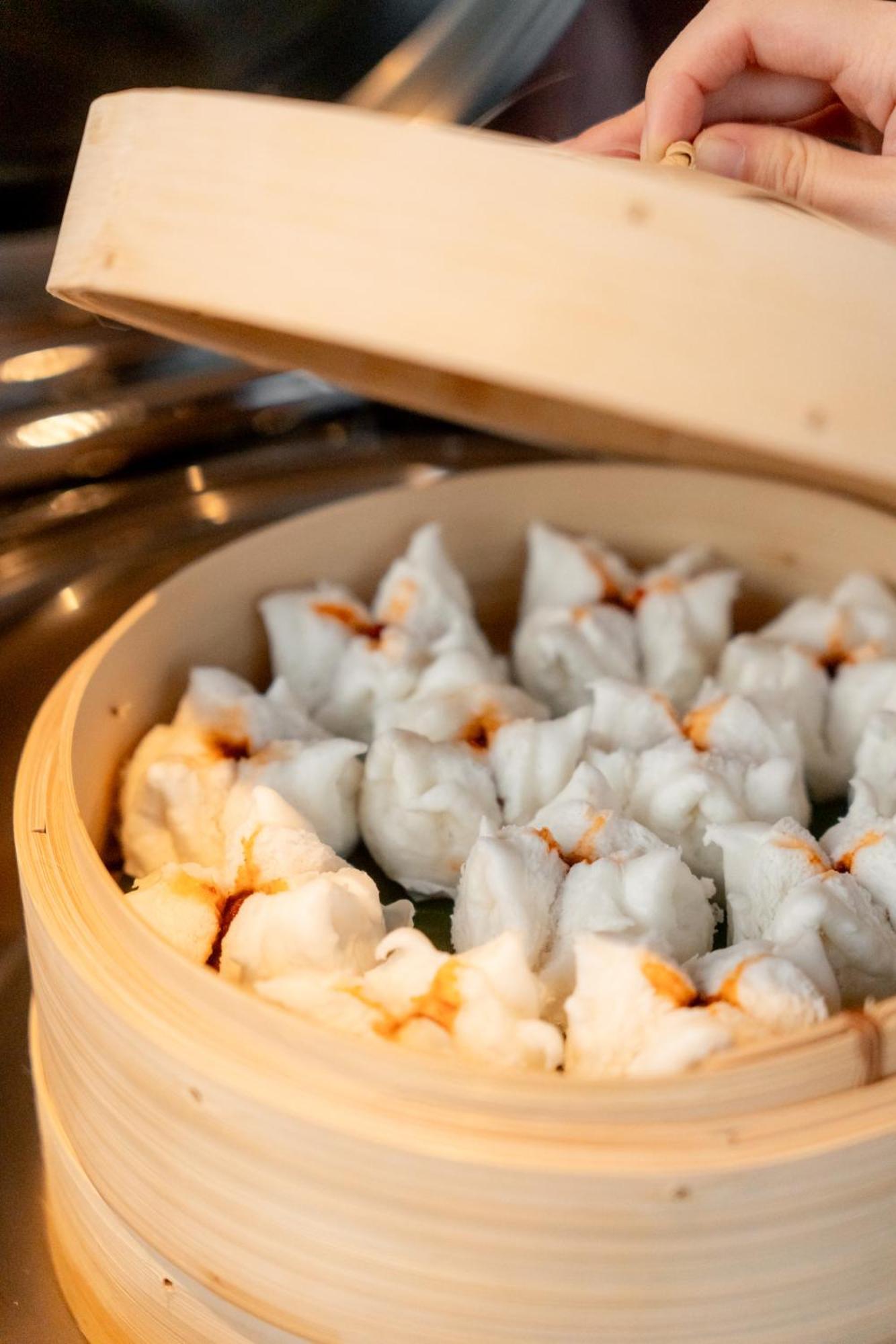 מלון Ascott Embassy Sathorn בנגקוק מראה חיצוני תמונה Steamed dumplings